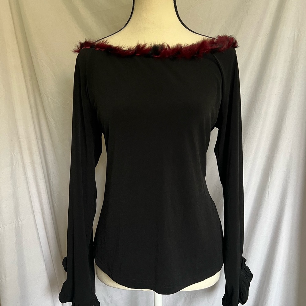 y2k vampire fur trim top